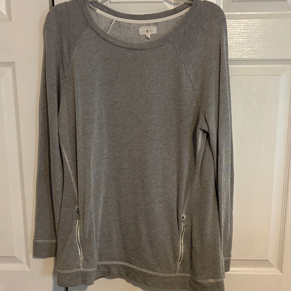 Lou & Grey Gray Long Sleeve Pullover with Zip Pockets